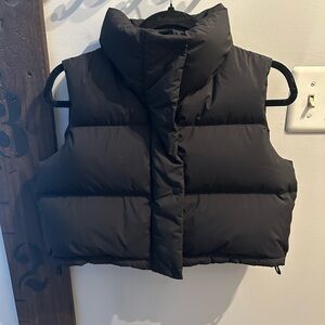 Wunder Puff Super Cropped Vest